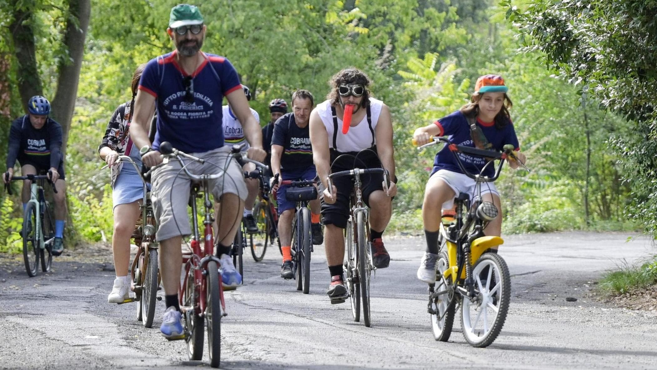 Coppa Cobram, buono il bis: com’è andata la rivincita a pedali dei fan di Fantozzi - la Repubblica