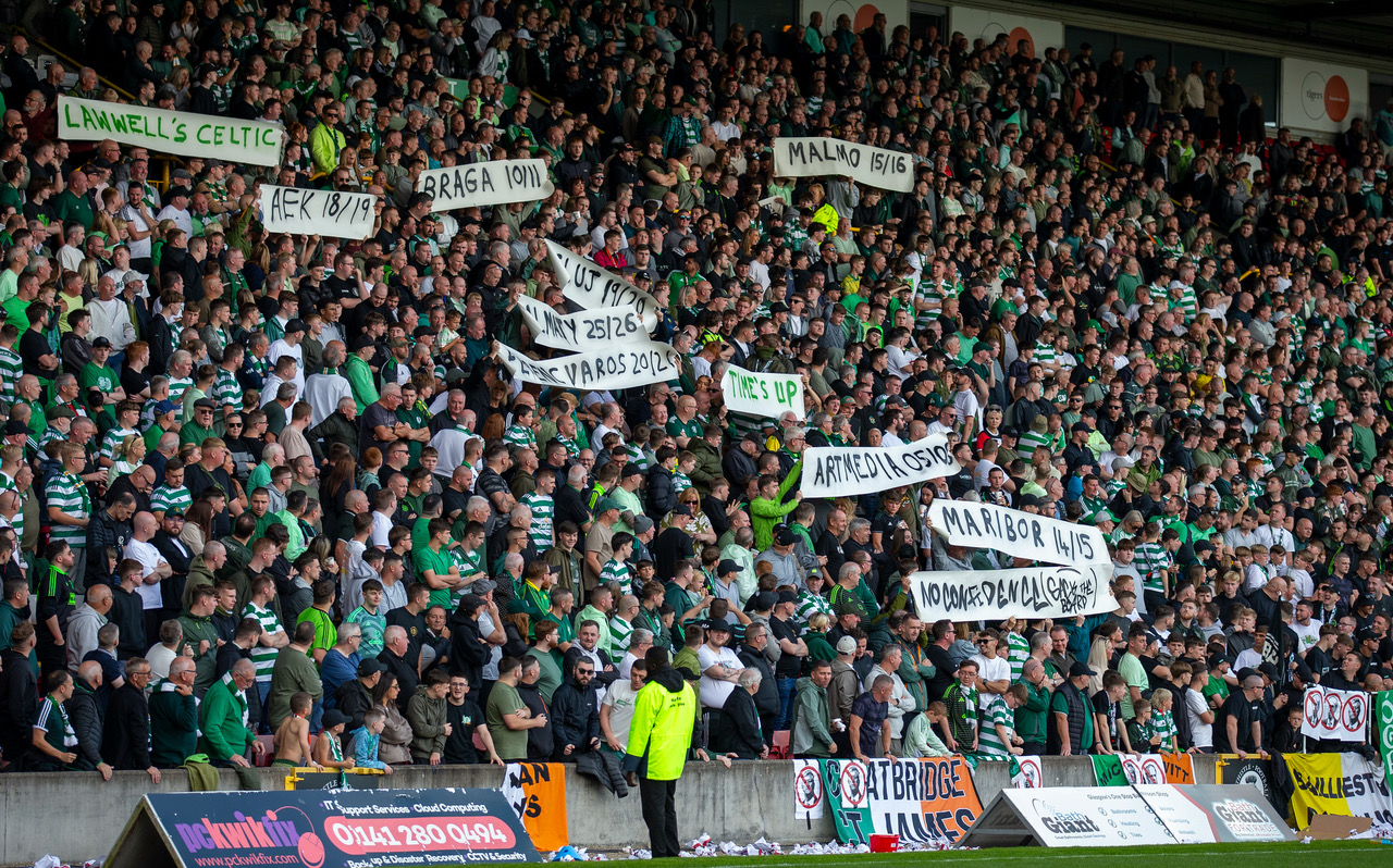 Protestation des fans du Celtic à Firhill