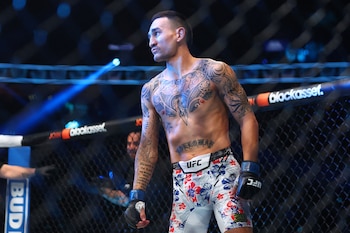 Holloway et sa position sur le boxe sans gants