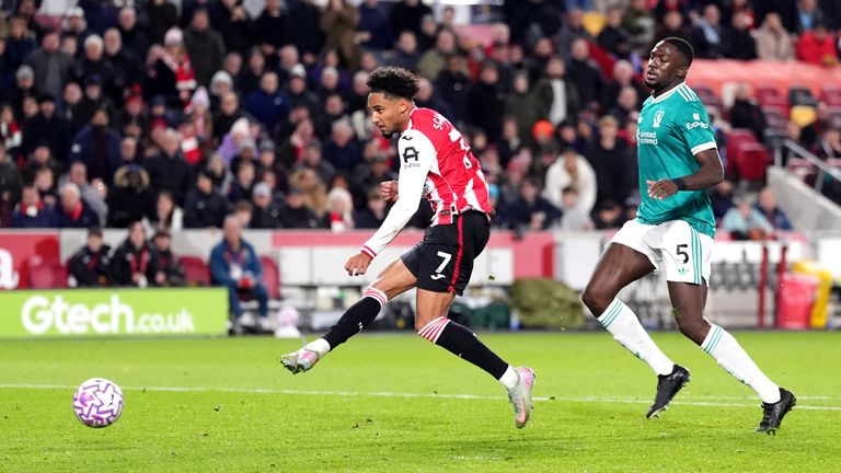 Kevin Schade marque pour Brentford