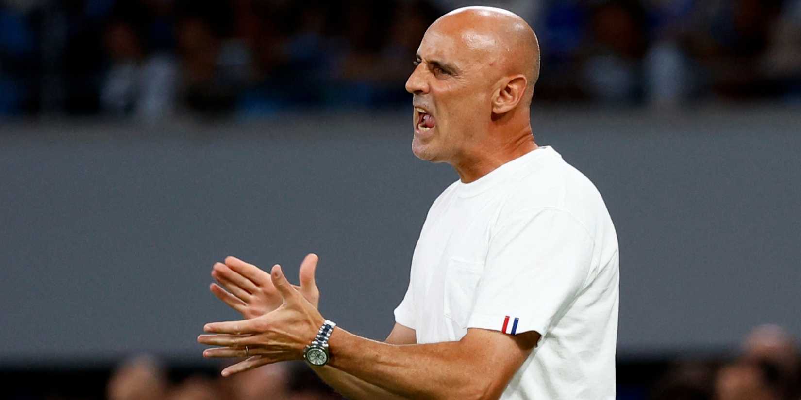 yokohama-muscat-rangers-manager-gossip-beale-ibrox