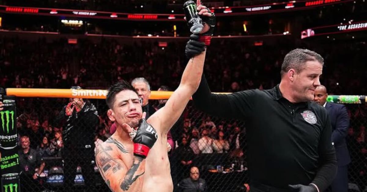 Brandon Moreno dans l'Octogone à l'UFC 323 !