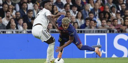 Vinicius et Lamine lors de 'El Clásico'