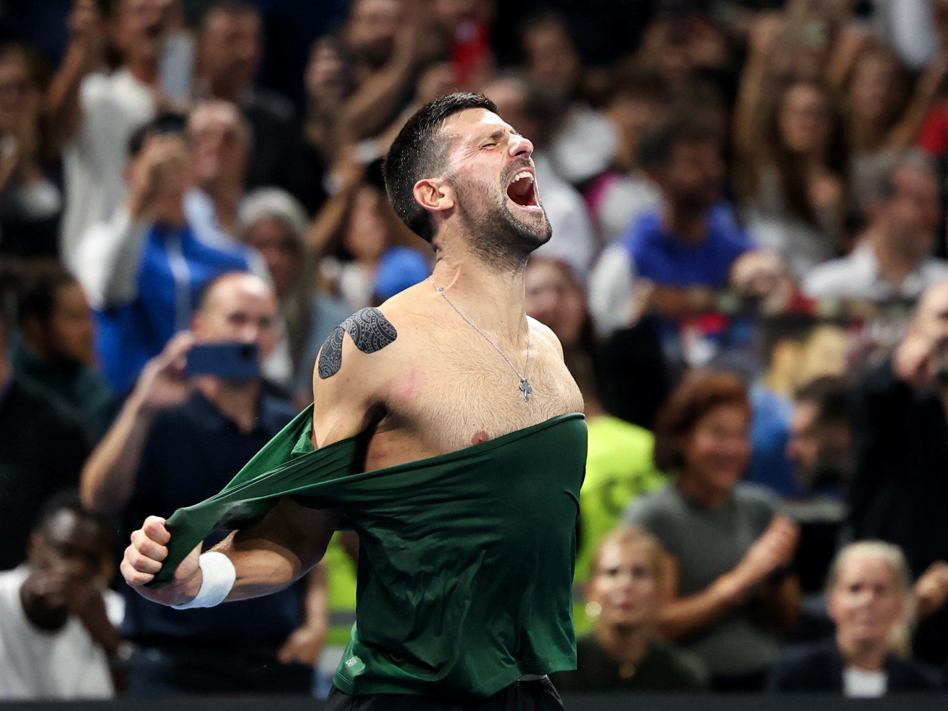 Djokovic se retire des Finales ATP après sa victoire record à Athènes !