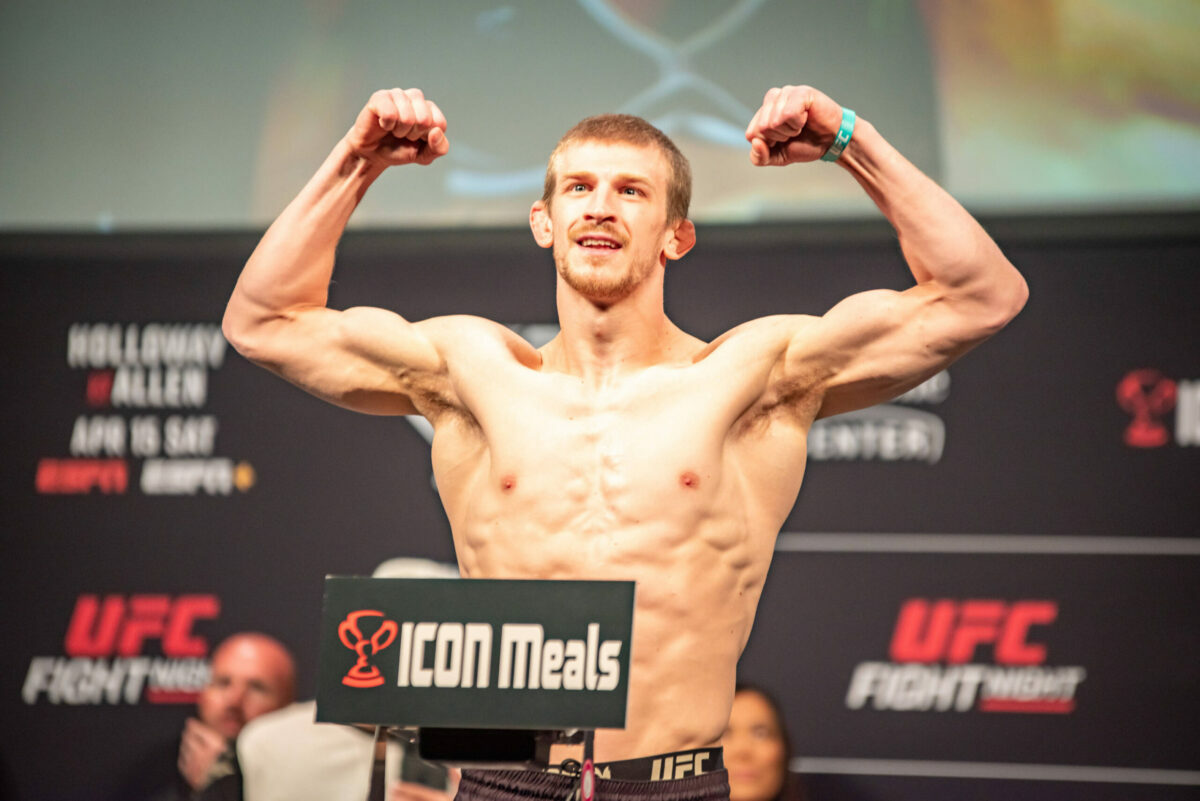 Arnold Allen et Jean Silva : un affrontement explosif à l'UFC 324 !