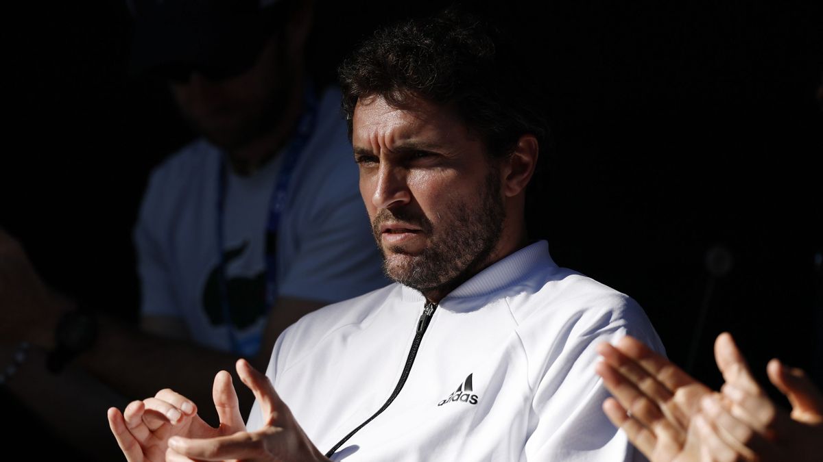 Gilles Simon travaille avec Daniil Medvedev