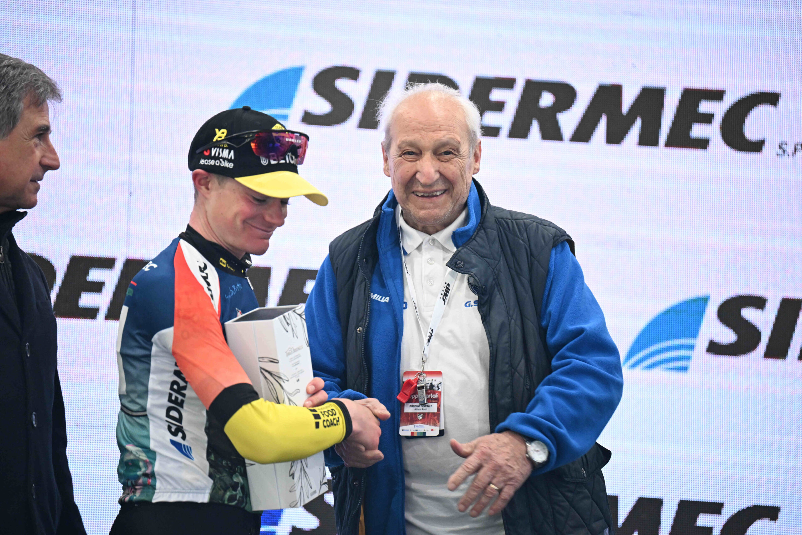 Adriano Amici dévoile : "J'ai suggéré des billets dans le cyclisme dans les années 80, mais personne ne m'a écouté. Pozzato s'inspire du modèle belge : aujourd'hui, c'est irréalisable !"