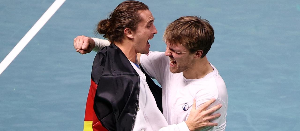 L'équipe allemande de tennis célèbre son accession aux demi-finales