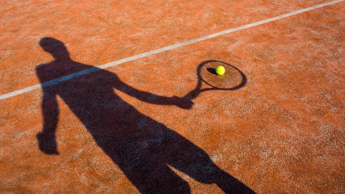 Étudiant australien exclu pour avoir participé à un tournoi de tennis !