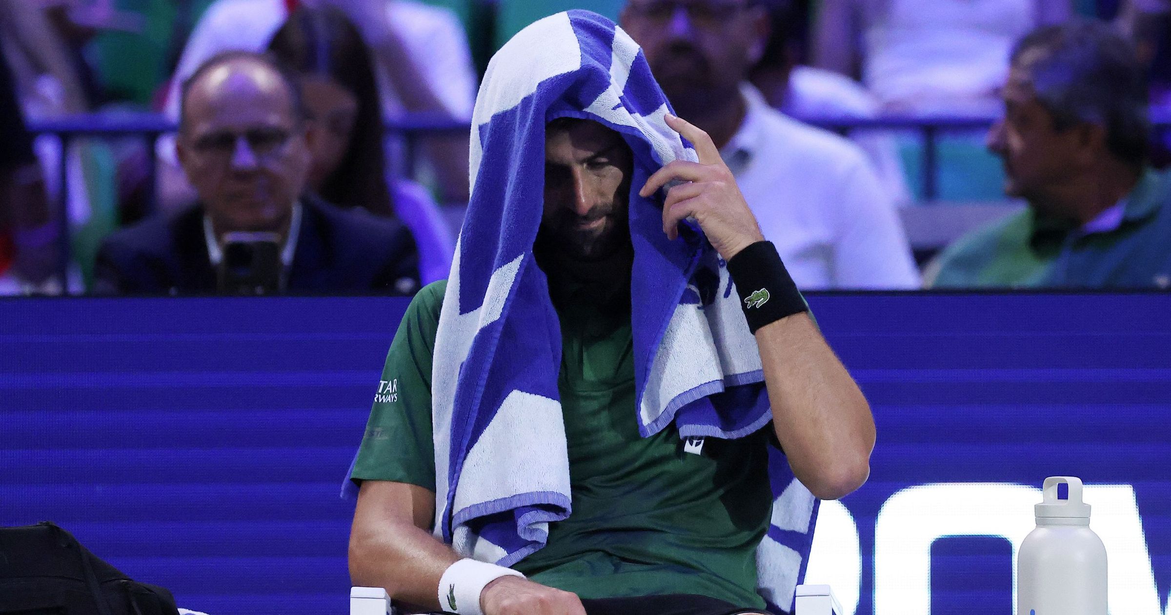 Finales ATP à Turin : Novak Djokovic se retire en raison d'une blessure à l'épaule !