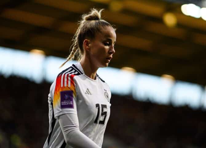 FC Bayern & Nationalspielerin Giulia Gwinn