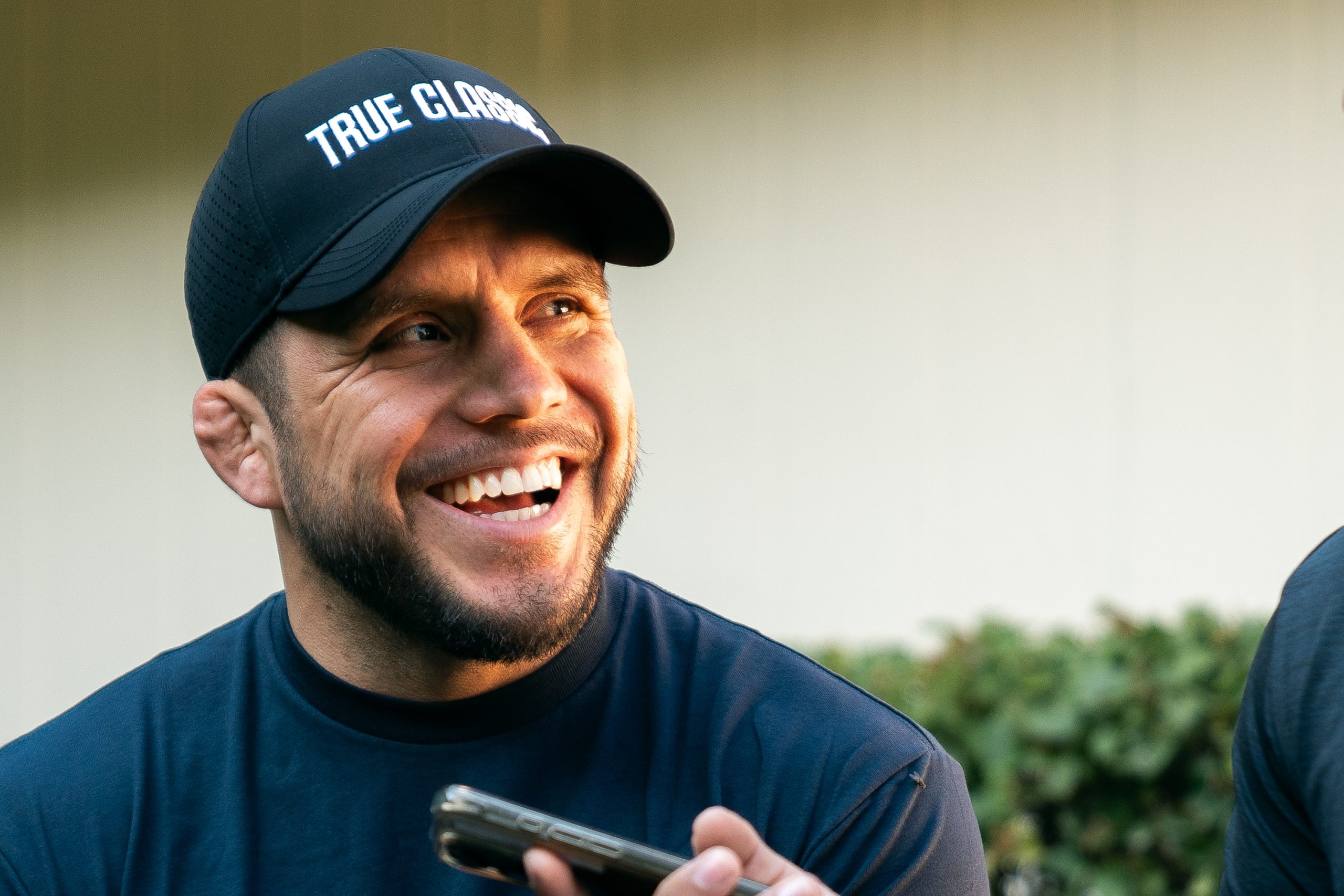 Henry Cejudo évoque ses racines à Maryvale avant son combat : un parcours inspirant !
