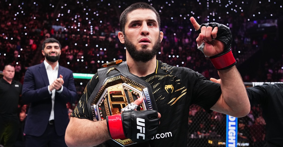 Islam Makhachev brille à l'UFC 322, mais est-il vraiment une légende en devenir ?
