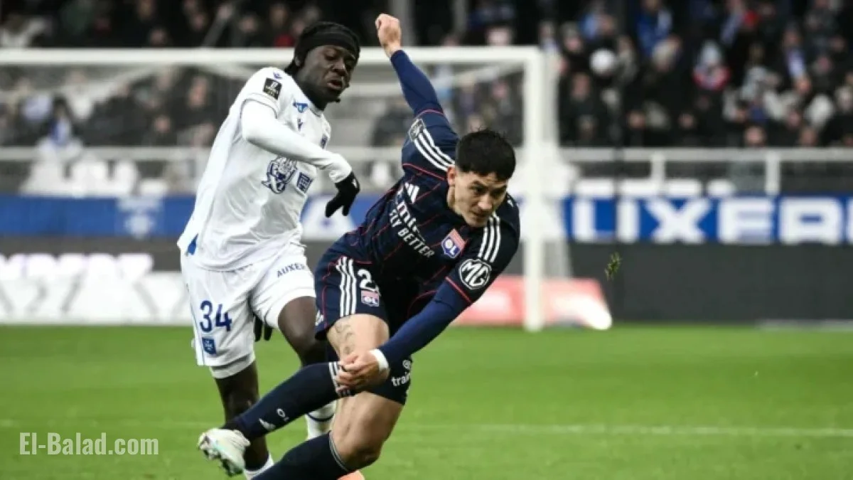 Lyon en Panne à Auxerre : La Course en Ligue 1 Freinée !
