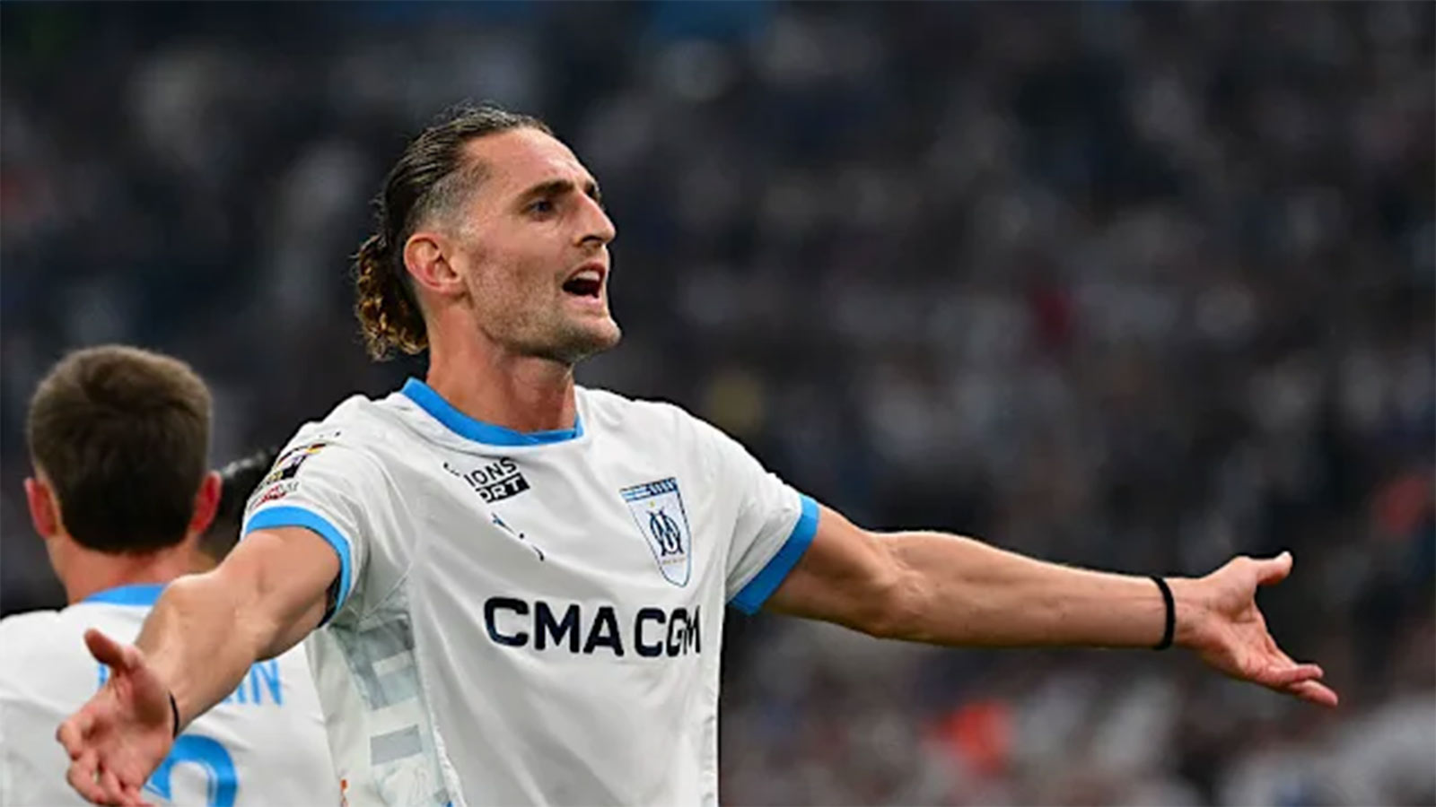 Tourmente dans les vestiaires : les conséquences sur la Ligue 1 !