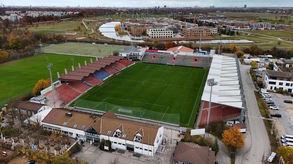 FC Bayern, femmes, football féminin, Stade, Unterhaching