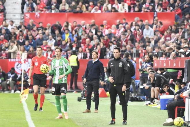 Matías Almeyda lors du match Séville-Betis.