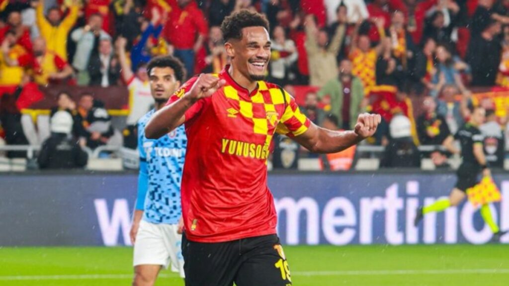 Emersonn avec Göztepe