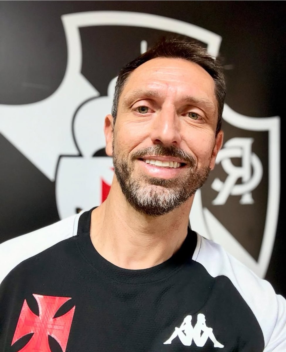Diego Siston, ancien entraîneur des jeunes, fait son grand retour au Vasco en tant que coordinateur des équipes U15 à U17 !