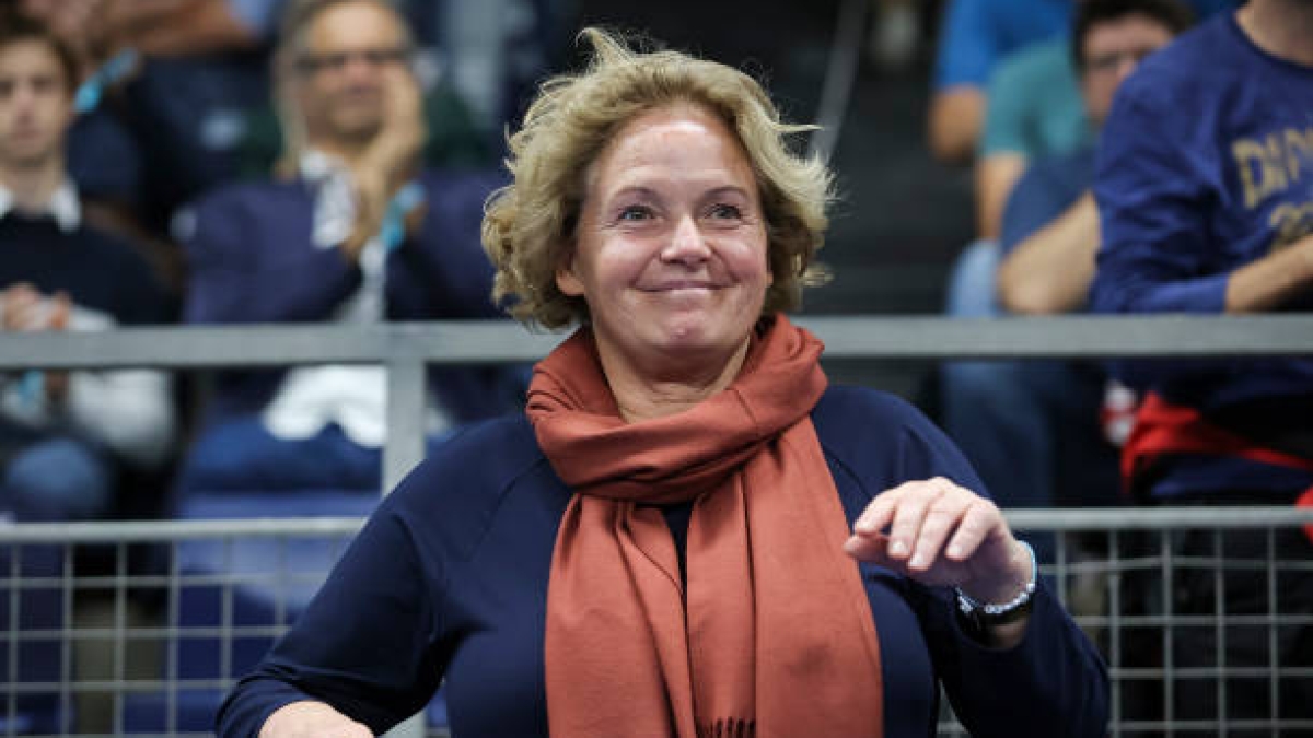 La mère de Tsitsipas dévoile les secrets de la romance entre son fils et Badosa !