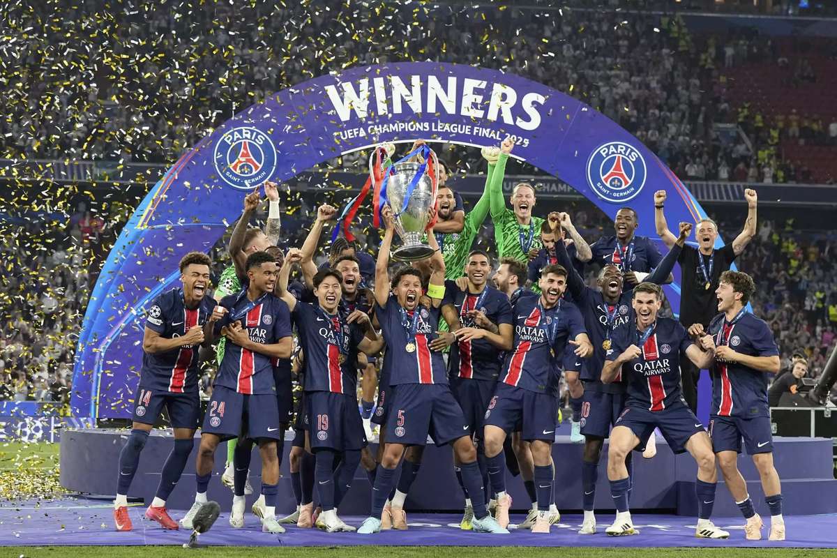 Le PSG sacré meilleure équipe de l'année par l'Association Internationale de Presse Sportive !