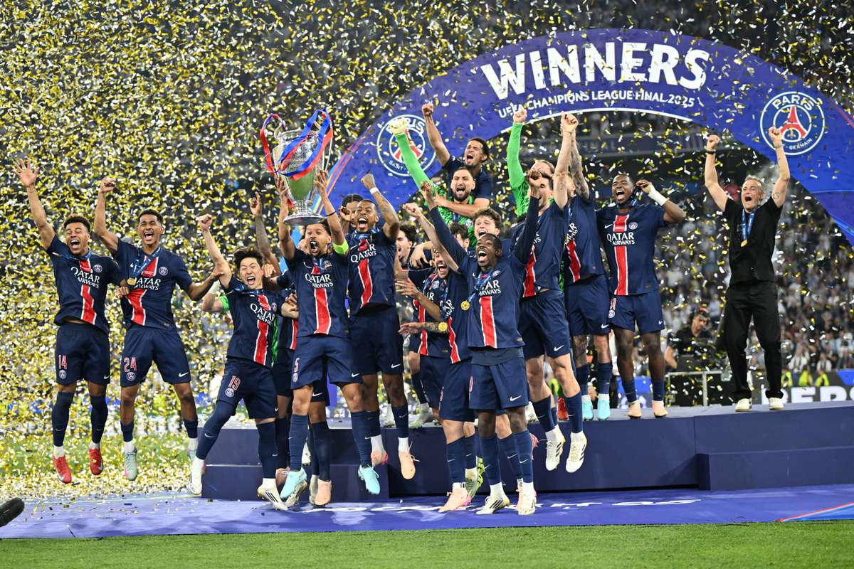 PSG élu Équipe Masculine de l'Année 2025 après une Saison Révolutionnaire !