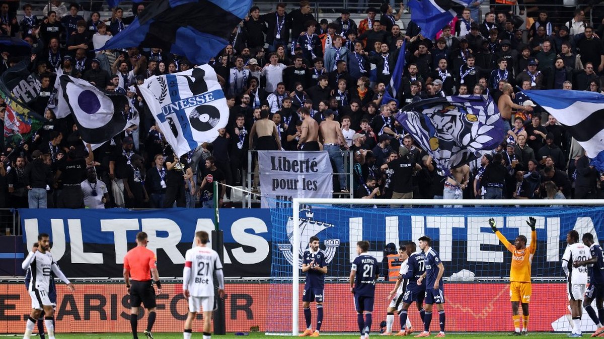Paris FC – TFC : Duel de passion entre les ultras parisiens, sanctions en vue dès samedi contre Toulouse !