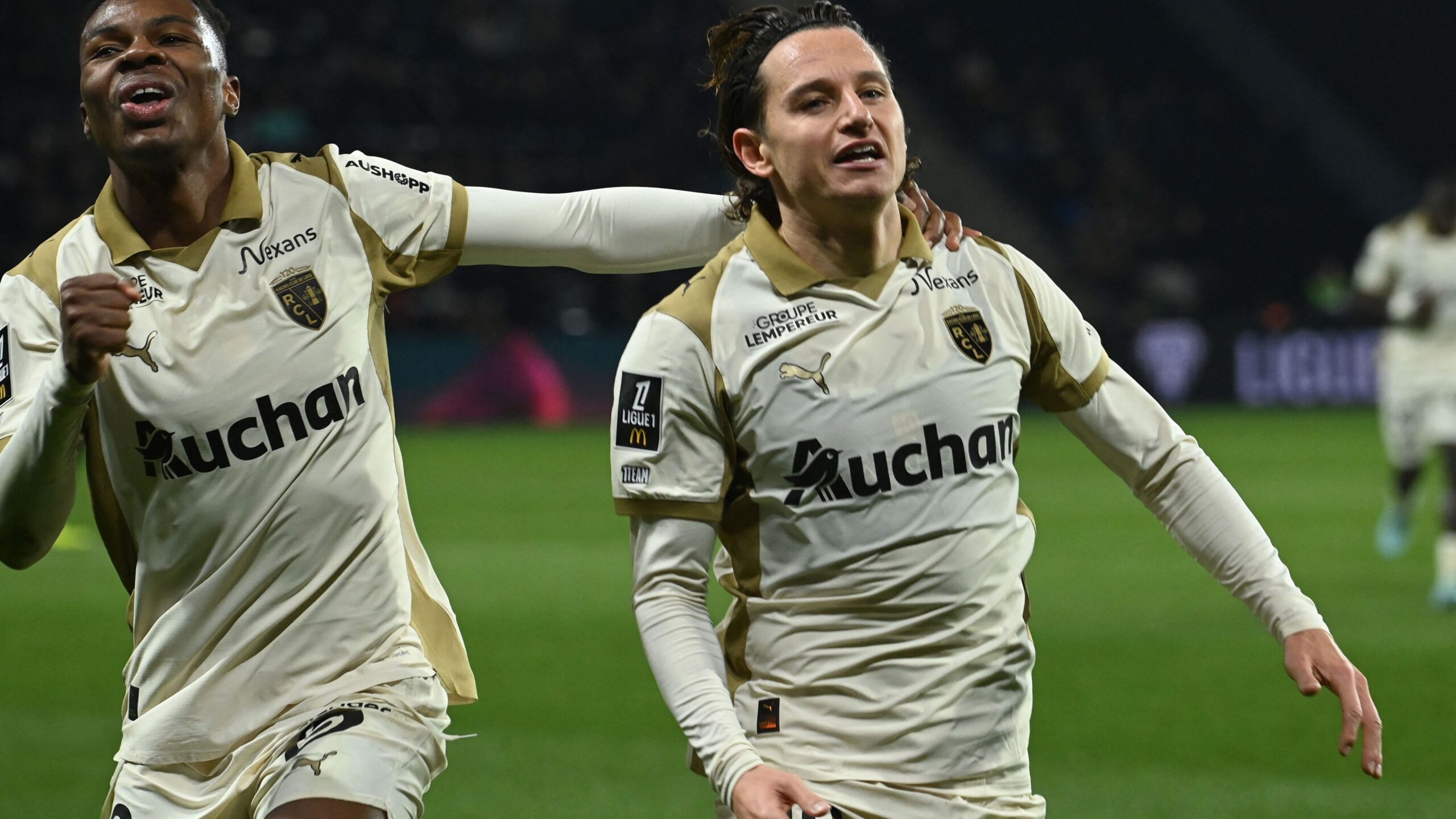 Regardez en direct le choc Nantes vs Lens en Ligue 1 : tous les détails pour ne rien manquer !