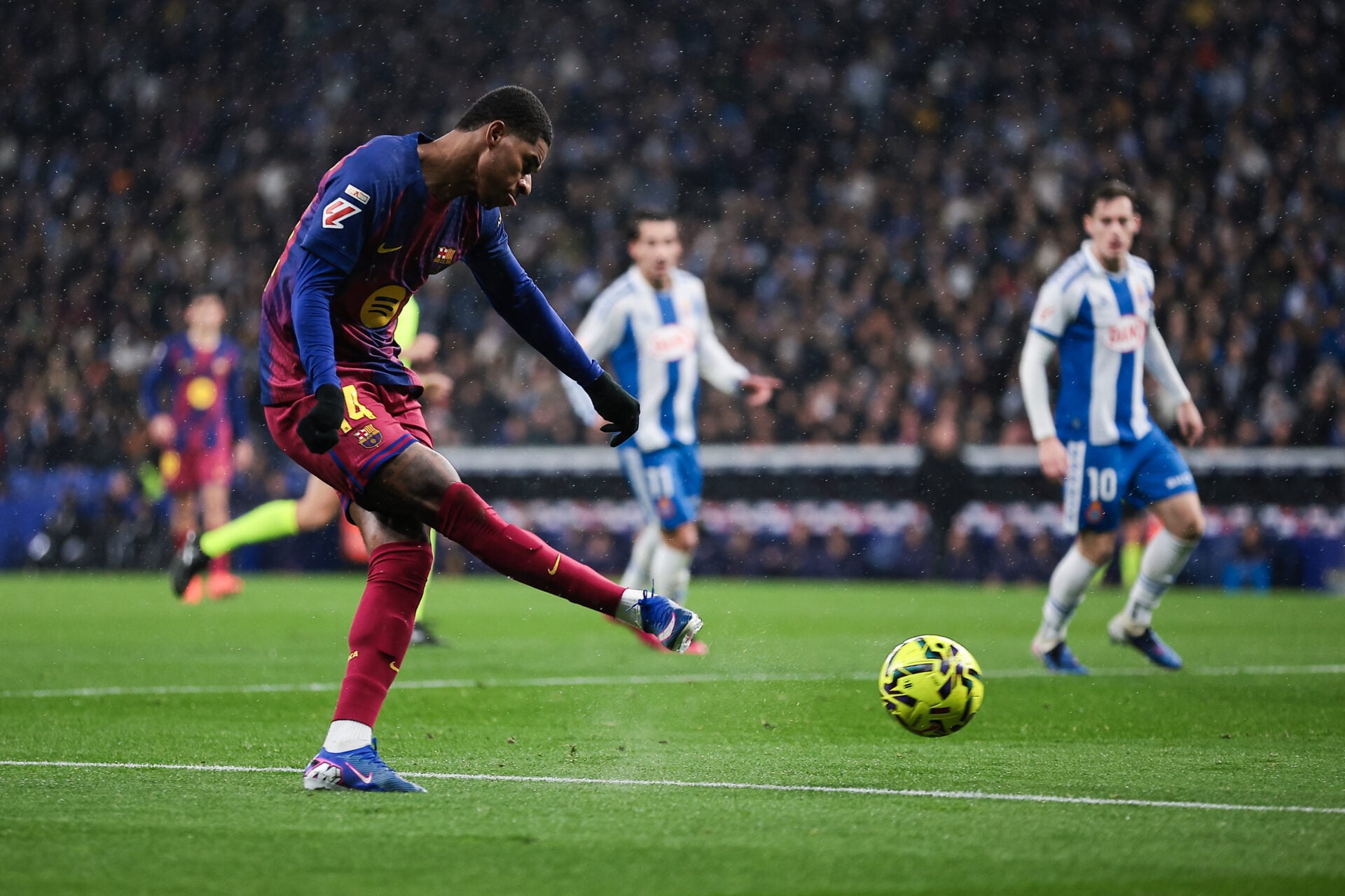 La presse espagnole s'interroge : Marcus Rashford, 'déconnecté' et 'distrait', malgré la dernière victoire de Barcelone !