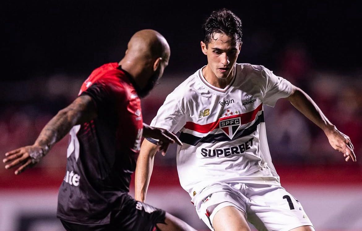 Après avoir rejeté des offres de prolongation, un rival paulista veut Rodriguinho à moindre coût !