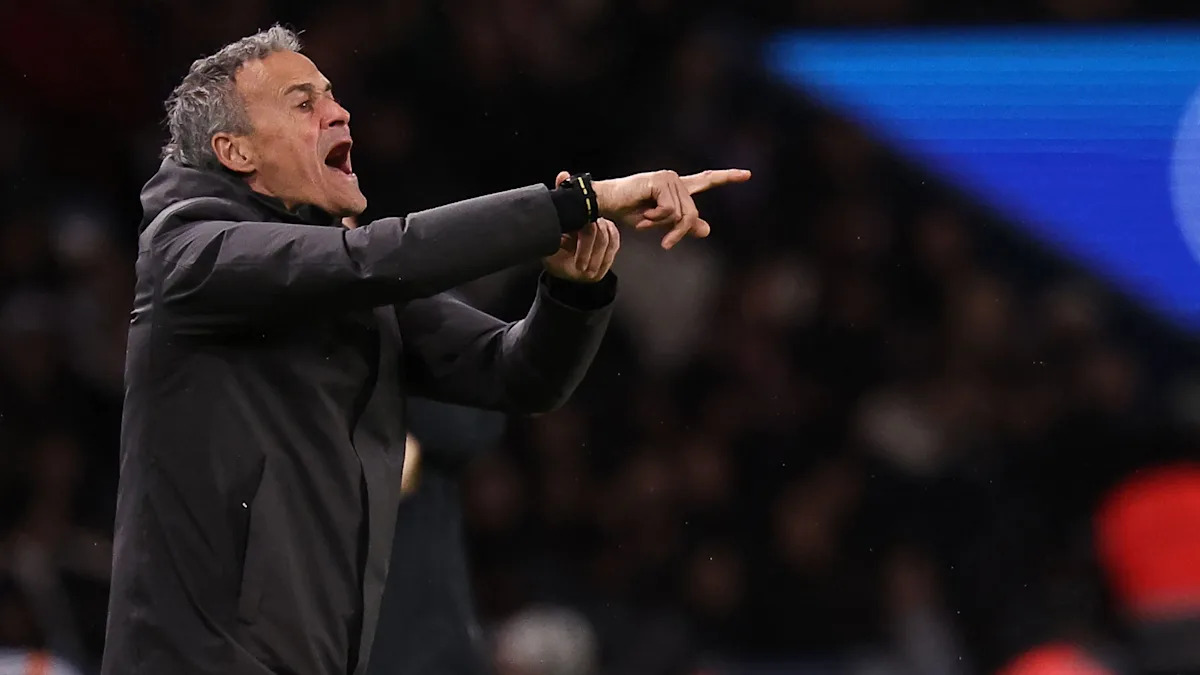 Résultat injuste ! Luis Enrique déplore la défaite 'étrange' en Coupe de France contre le Paris FC, tandis que les rêves de triplé consécutif du PSG s'évanouissent.