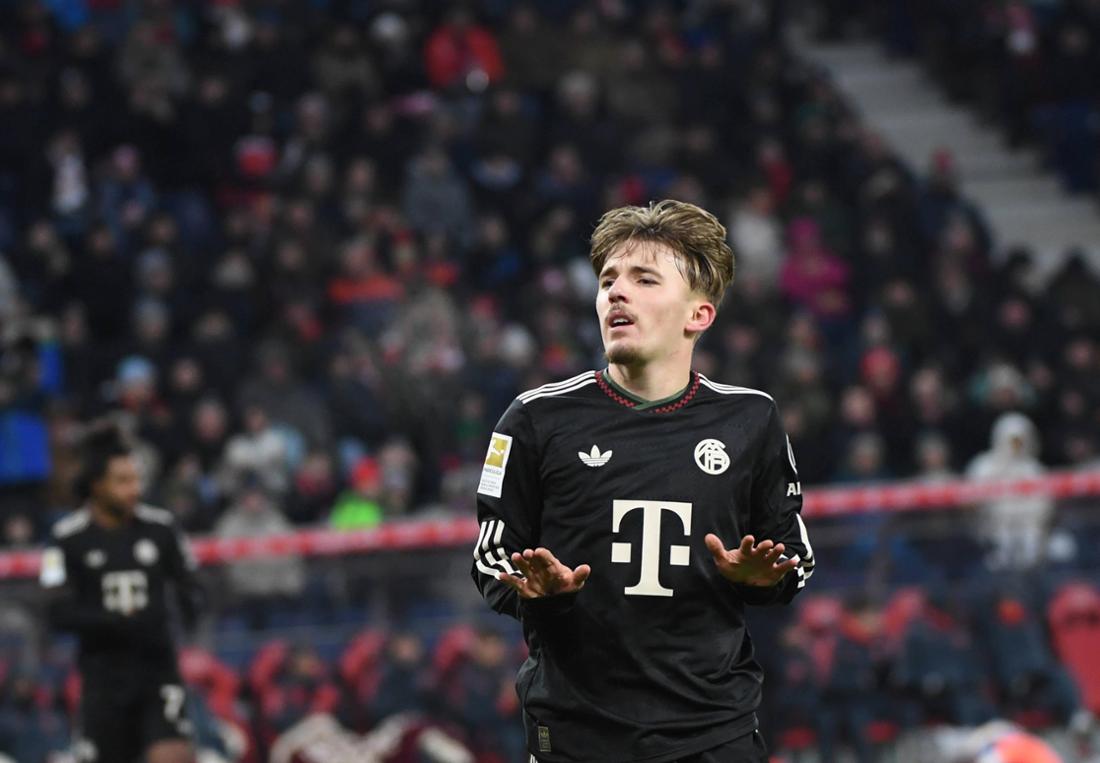 Lennart Karl après un de ses buts.