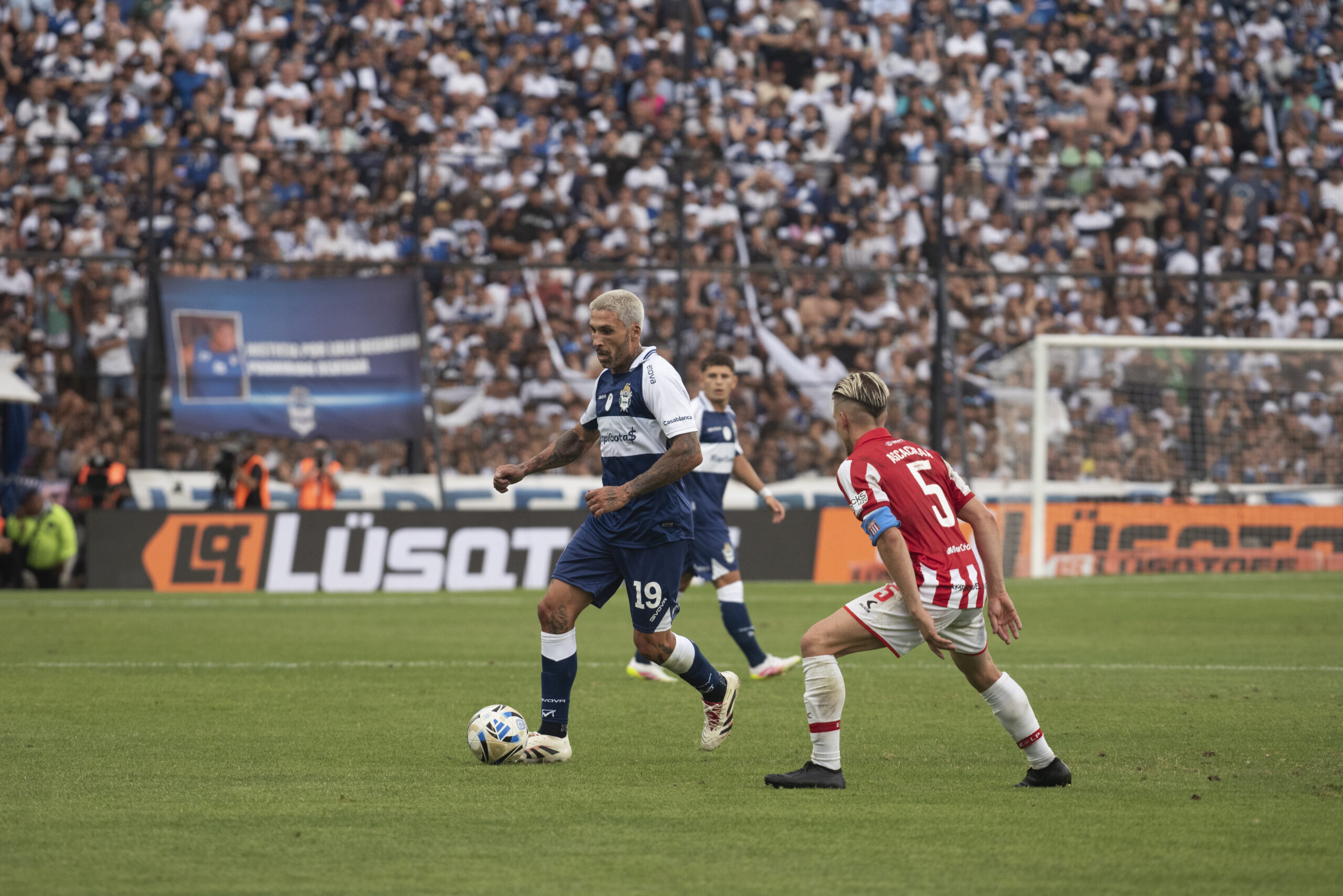 Calendrier et Horaires Officiels des 12 Premières Journées du Tournoi Apertura : Quand a lieu le Grand Classique Platense ?