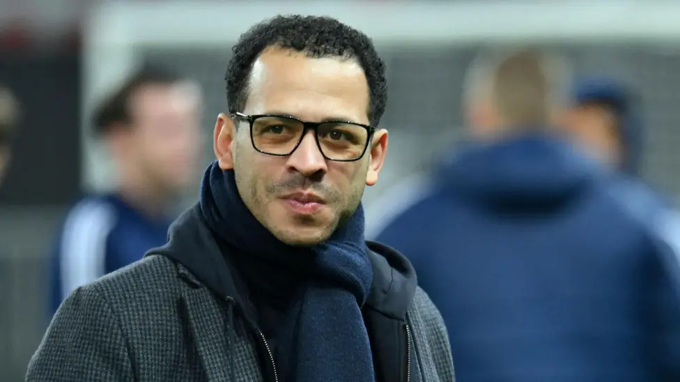 Chelsea dévoile Liam Rosenior, ancien de Strasbourg, comme son nouvel entraîneur !