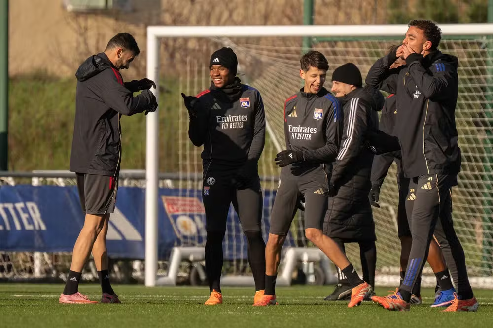 Endrick fait ses débuts d'entraînement avec Lyon !