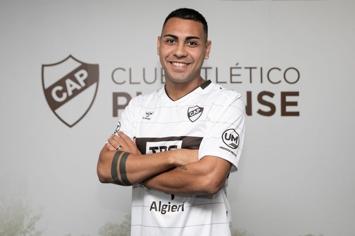 Oscar Salomón en Platense.