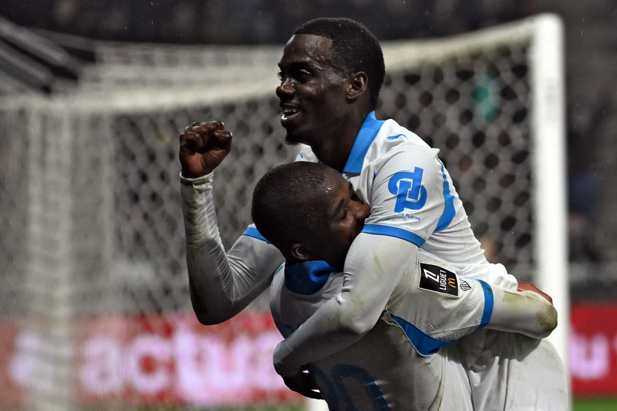 Marseille écrase Angers 5-2 en Ligue 1 !