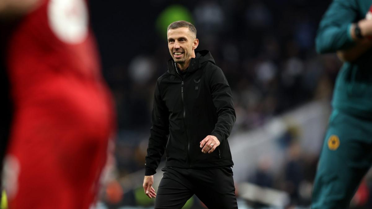 Strasbourg opte pour le remplaçant de Liam Rosenior !