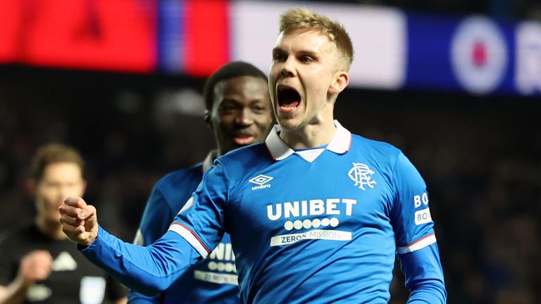 Oliver Antman célèbre après avoir marqué le quatrième but contre Kilmarnock