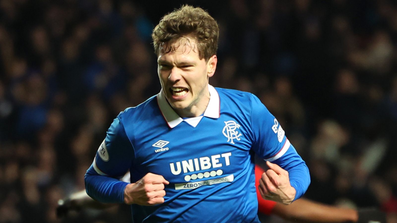 Rangers écrasent Kilmarnock 5-1 : Andreas Skov Olsen inscrit son premier but et réduit l'écart avec Hearts à trois points !