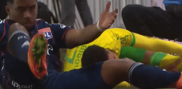 Endrick expulsé : Revivez ce moment marquant lors de la victoire de Lyon !