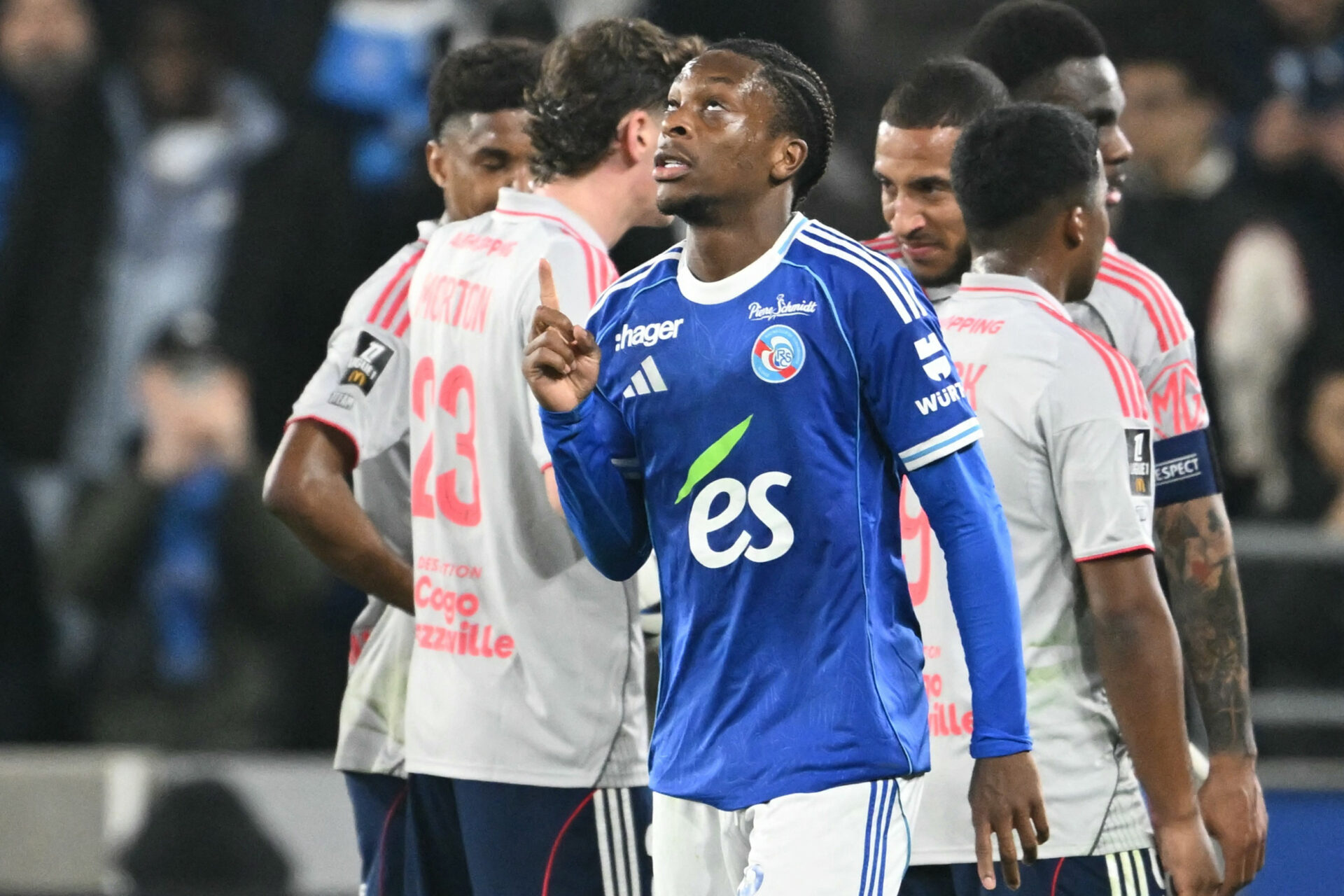 Strasbourg fait sensation et met fin à l'incroyable série de Lyon en Ligue 1 !