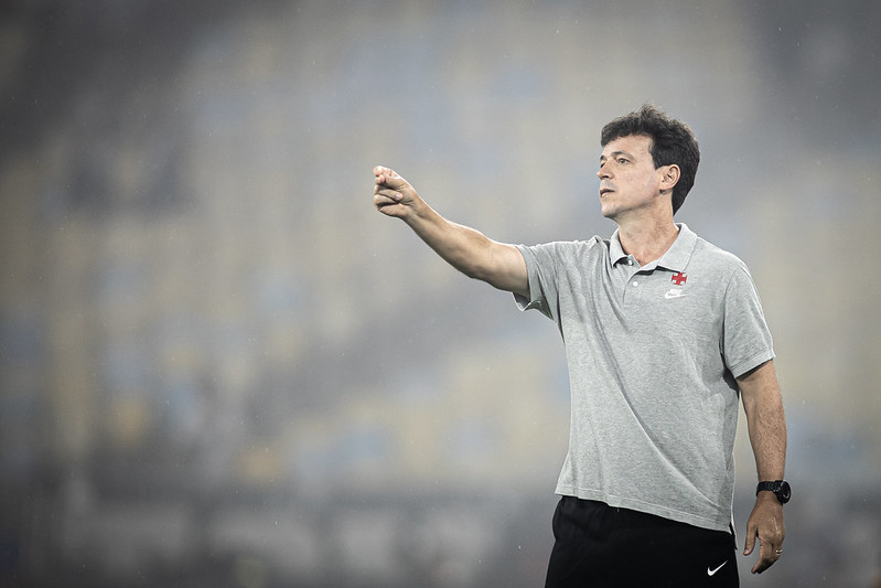Démarche décisive : L'état de Fernando Diniz au Vasco décrypté !