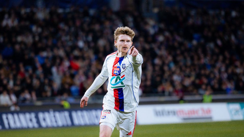 Douze à la suite ! Lyon de Paulo Fonseca grimpe sur le podium de la Ligue 1 après une réduction à dix !