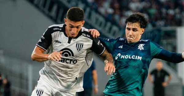Gimnasia chute 2 à 1 face à Talleres au Mario Kempes !