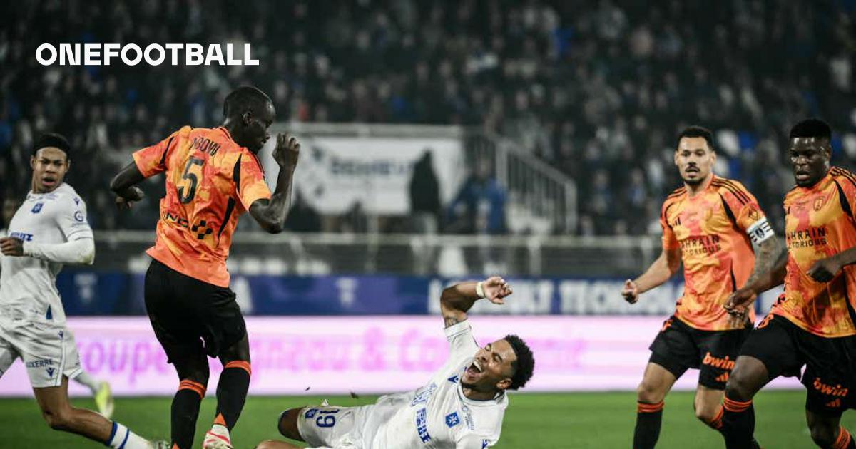 La sécheresse des buts d'Auxerre attise la colère des supporters : le directeur sportif sur la sellette !