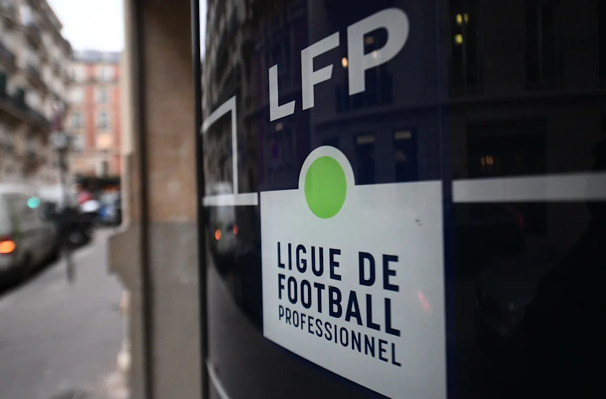 L'ancien PDG de LFP Media rétorque aux critiques sur Ligue 1 Plus : une réponse percutante!