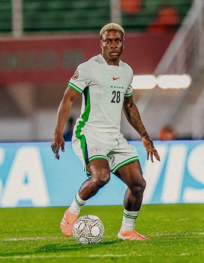 Les Géants de la Ligue 1 Française S'offrent un Milieu de Terrain des Super Eagles !