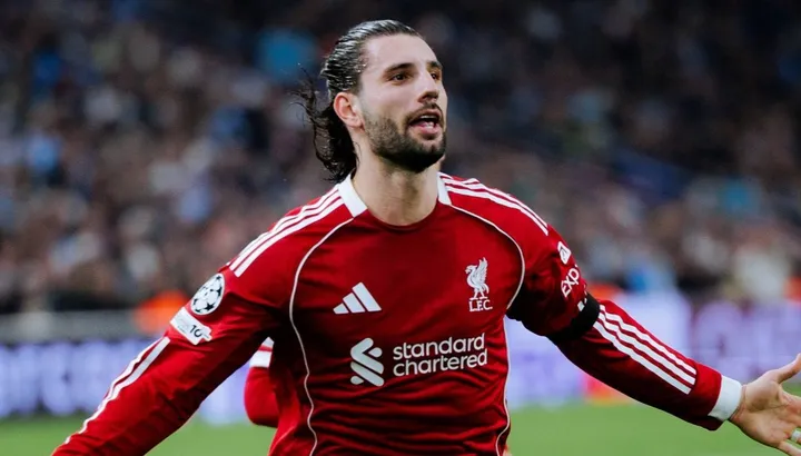 Liverpool : La composition confirmée face à Nottingham Forest, Arne Slot opère deux changements pour ce choc de Premier League !