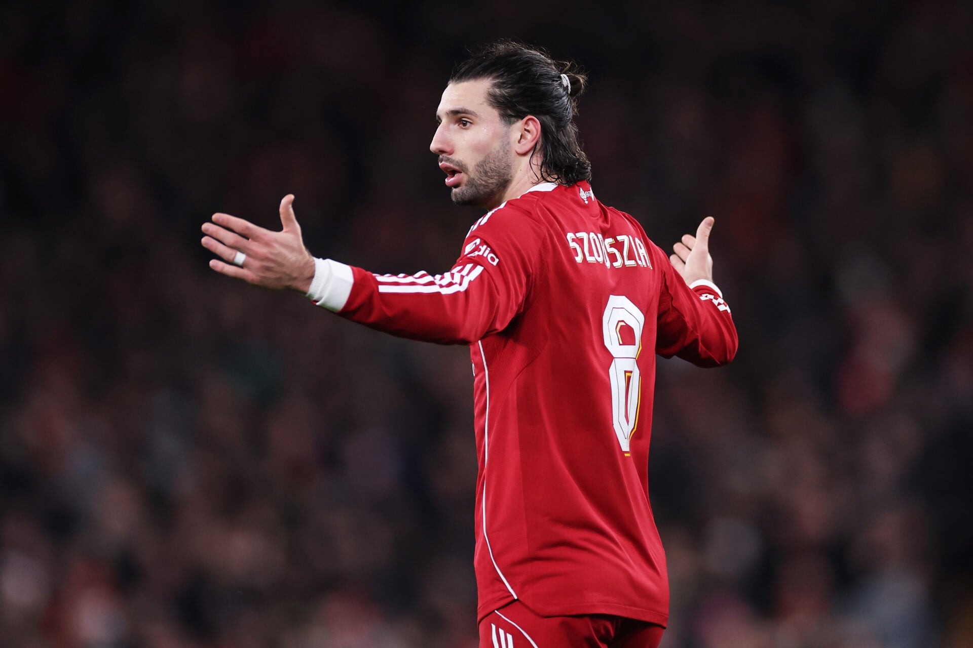 Pourquoi Liverpool subit une pression avec les rumeurs de transfert vers le Real Madrid ?